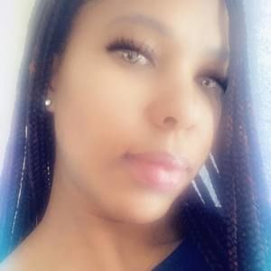 Meet your Posher, Fatima